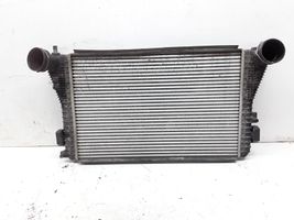 Volkswagen Jetta V Chłodnica powietrza doładowującego / Intercooler 1K0145803L