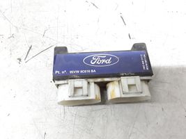 Ford Galaxy Jäähdytyspuhaltimen rele 95VW8C616BA