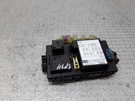 Daihatsu YRV Module de fusibles 8260097405