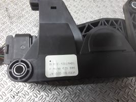 Chevrolet Captiva Accelerator throttle pedal 07D190331