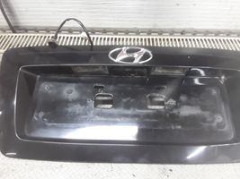 Hyundai Terracan Poszycie / Tapicerka tylnej klapy bagażnika 87311H1030