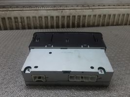 Toyota Yaris Verso Monitori/näyttö/pieni näyttö E13020961