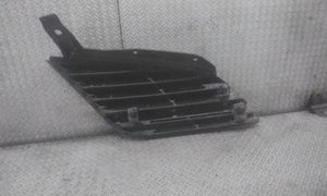 Nissan Primera Grille inférieure de pare-chocs avant 62330AU300