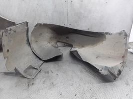 BMW 5 E39 Rivestimento paraspruzzi passaruota anteriore 