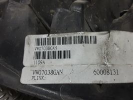 Volkswagen Polo Griglia superiore del radiatore paraurti anteriore VW07038GAN