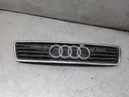 Audi A6 S6 C5 4B Etupuskurin ylempi jäähdytinsäleikkö 4B0853651A