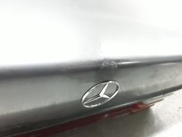 Mercedes-Benz E W124 Tylna klapa bagażnika 