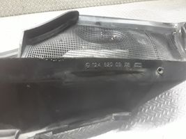 Mercedes-Benz E W124 Rivestimento del tergicristallo 1246200978