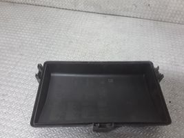 Chevrolet Cruze Coperchio scatola dei fusibili 544949969