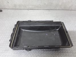 Mercedes-Benz S W220 Fuse box cover 2205400082