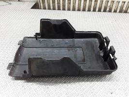 Audi A3 S3 A3 Sportback 8P Pokrywa skrzynki akumulatora 1K0915443C