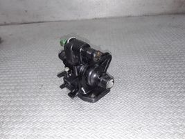 Mazda 2 Boîtier de thermostat / thermostat 9641522380