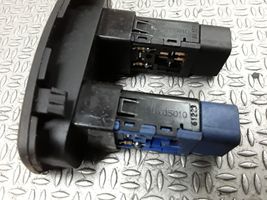 KIA Sportage Seat heating switch 621W05010