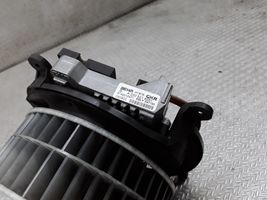 Mercedes-Benz E W211 Pečiuko ventiliatorius/ putikas A2308216351