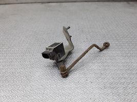 Mercedes-Benz E W211 Sensore di livello faro/fanale A0105427717