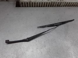 Subaru Legacy Windshield/front glass wiper blade 