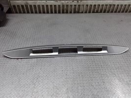 Mitsubishi Grandis Éclairage de plaque d'immatriculation MN1295678