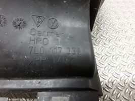 Volkswagen Touareg I Prowadnica powietrza intercoolera 7L6117339