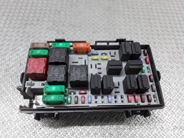 Opel Corsa D Fuse module 013217392