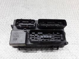 Opel Corsa D Fuse module 013217392