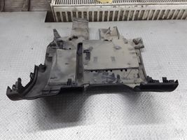 Audi A4 S4 B7 8E 8H Panelės apdailos skydas (apatinis) 