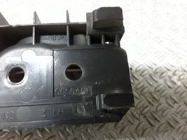 Toyota Avensis T250 Klamka wewnętrzna drzwi przednich 50594A1