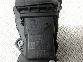 Volvo V50 Accelerator throttle pedal 4M519F836AH