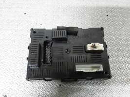 Nissan Micra Centralina/modulo sensori di parcheggio PDC 216693907
