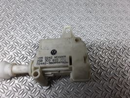 Volkswagen PASSAT B6 Tapa sellante del depósito de combustible 3C0810773