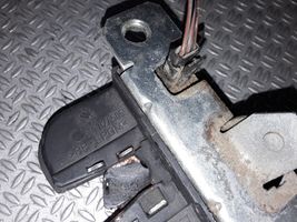 Volkswagen Polo IV 9N3 Blocco/chiusura/serratura del portellone posteriore/bagagliaio 6Q6827505B