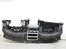 Volkswagen Touareg I Tableau de bord 7L6858451