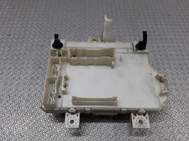 Mitsubishi Colt Module de fusibles MN108320