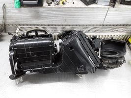 Volkswagen Touareg I Sisälämmityksen ilmastoinnin korin kokoonpano 7L0820005CJ
