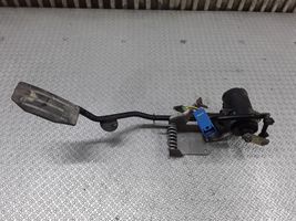 Opel Frontera B Accelerator throttle pedal 09129107