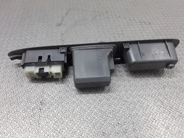 Toyota Avensis Verso Electric window control switch 8403044020