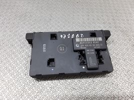 Mercedes-Benz C W203 Door control unit/module 2038206326