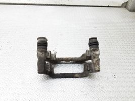 Toyota Avensis T250 Supporto della pinza del freno posteriore 