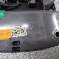 KIA Magentis Luz del asiento delantero 928203D5