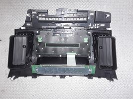 Mitsubishi Lancer VIII Radio/CD/DVD/GPS-pääyksikkö 8002A378XA