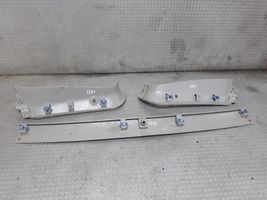 Opel Meriva B Set rivestimento portellone posteriore/bagagliaio 13276142