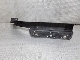 Hyundai Grandeur Rear sill trim cover 