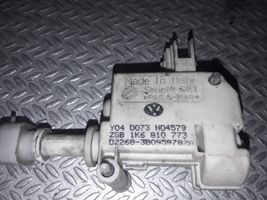 Volkswagen Golf V Serratura del tappo del serbatoio del carburante 1K6810773