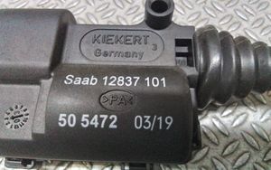 Saab 9-3 Ver2 Serratura del tappo del serbatoio del carburante 12837101