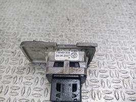 Fiat 500 Connettore plug in USB 735451308