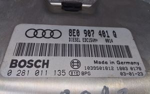 Audi A4 S4 B6 8E 8H Moottorin ohjainlaite/moduuli 8E0907401Q