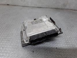 Chrysler Voyager Sterownik / Moduł ECU P04727667AD