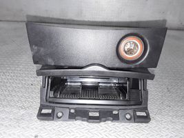 Mazda 3 I Cendrier avant 