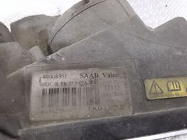 Saab 9-5 Lampa przednia 89008301