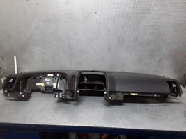 Volkswagen Touareg I Tableau de bord 7L6857076