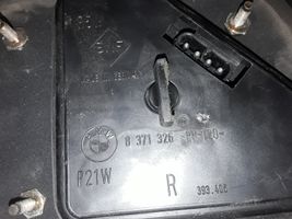 BMW 5 E39 Lampy tylnej klapy bagażnika 8371326